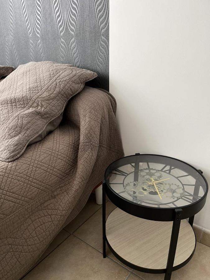 Studio Meuble بوسي سان جورْج المظهر الخارجي الصورة